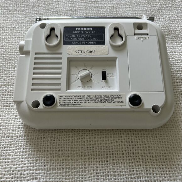 Weather Radio Monitor Maxon WX-70 Severe  Tornado Battery Operated A5 - Picture 6 of 8
